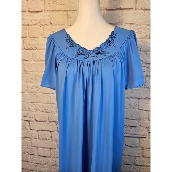 Shadowline Women's Petals Gown Full Length Sky Blue Size Small - Picture 2 of 8